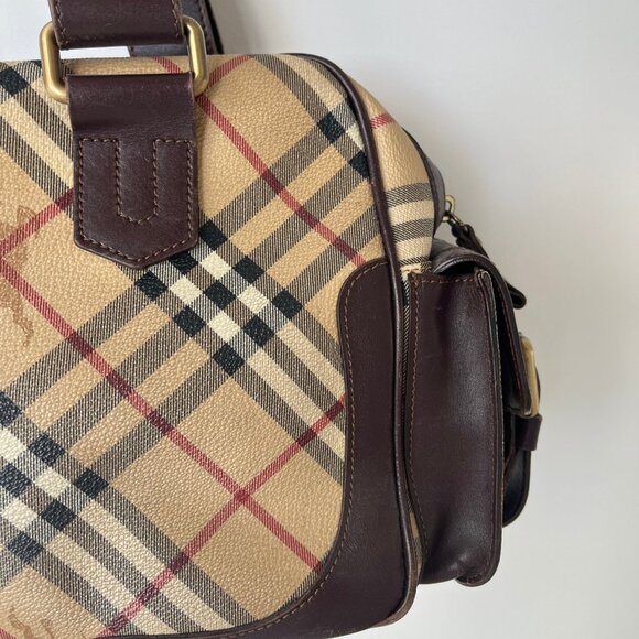 Burberry London handbag - Picture 8 of 13